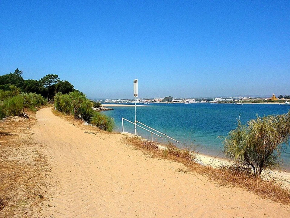 Apartamento T1 para Venda em Tavira (Santa Maria e Santiago) Foto 11