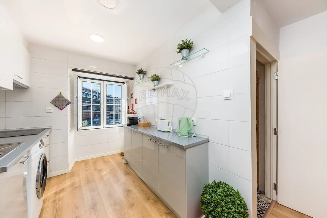 Apartamento T1 para Venda em Alcantara Foto 6