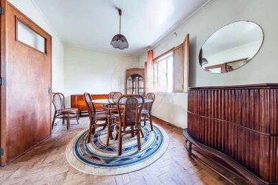 Moradia T5 para Venda em Queluz e Belas