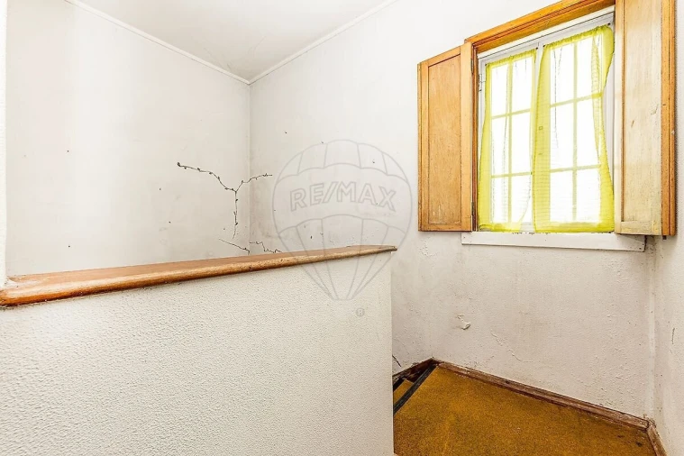 Moradia T5 para Venda em Queluz e Belas Foto 23