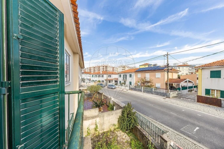 Moradia T5 para Venda em Queluz e Belas Foto 27