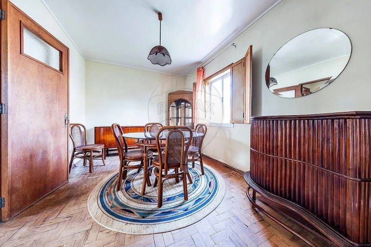 Moradia T5 para Venda em Queluz e Belas Foto 6