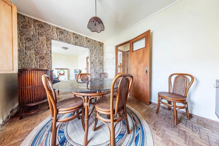 Moradia T5 para Venda em Queluz e Belas Foto 3