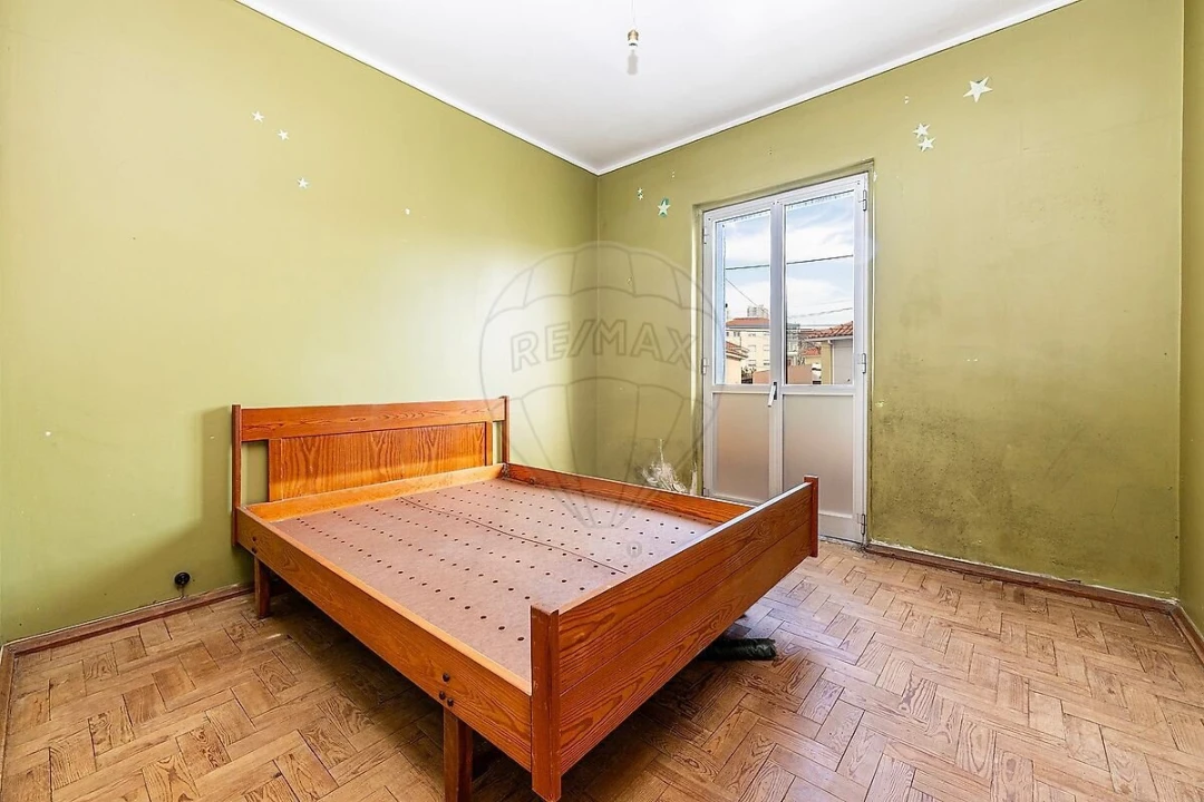 Moradia T5 para Venda em Queluz e Belas Foto 21