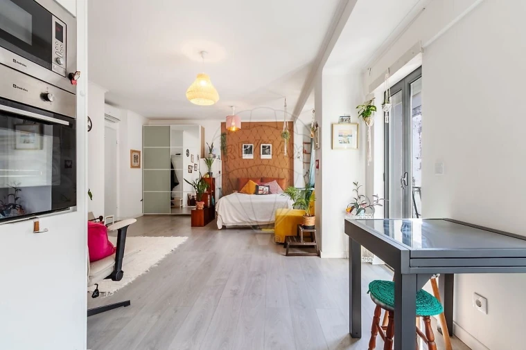 Apartamento T0 para Venda em Beato Foto 6