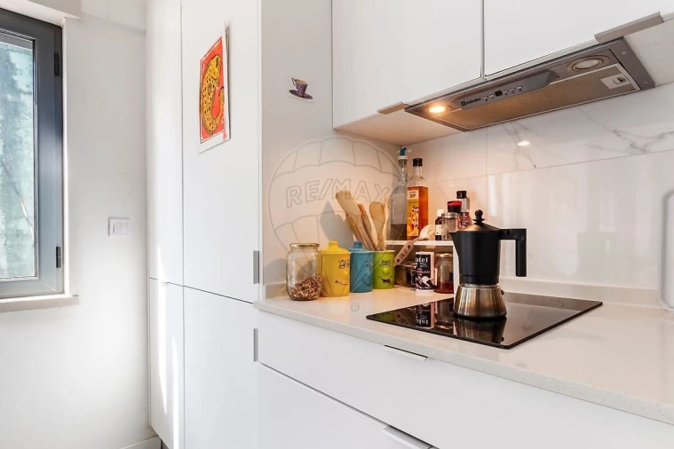 Apartamento T0 para Venda em Beato Foto 4