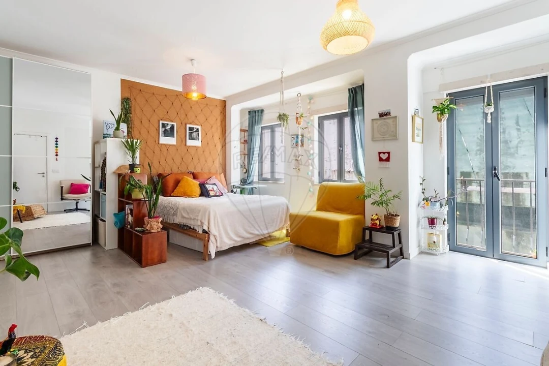 Apartamento T0 para Venda em Beato Foto 1