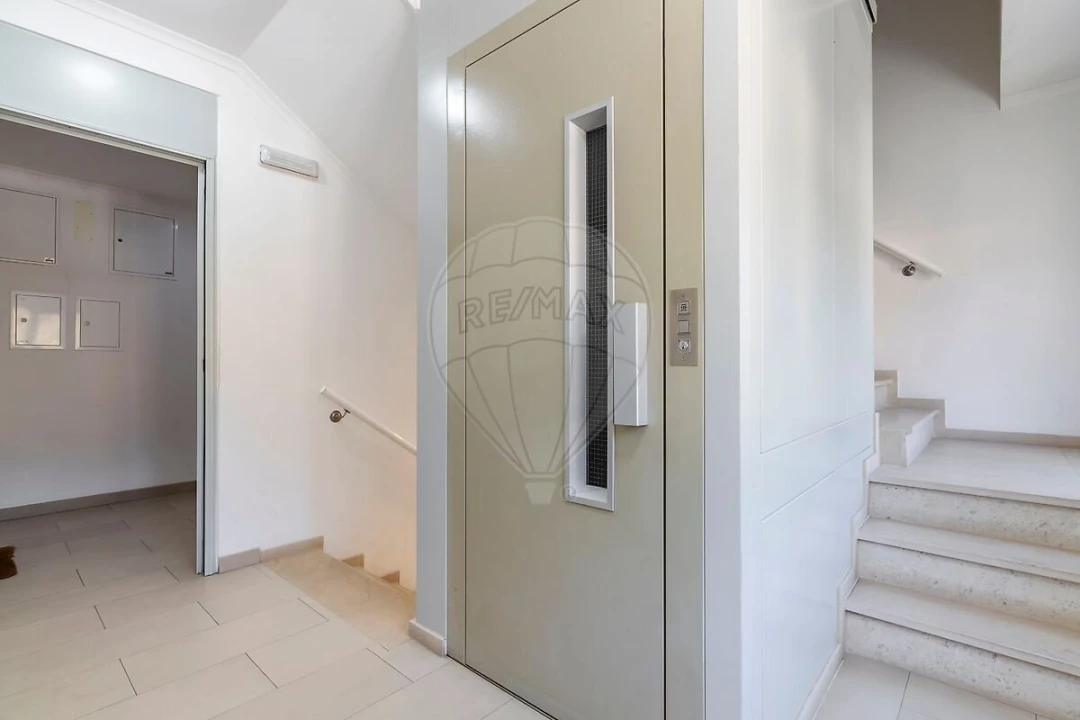 Apartamento T0 para Venda em Beato Foto 19