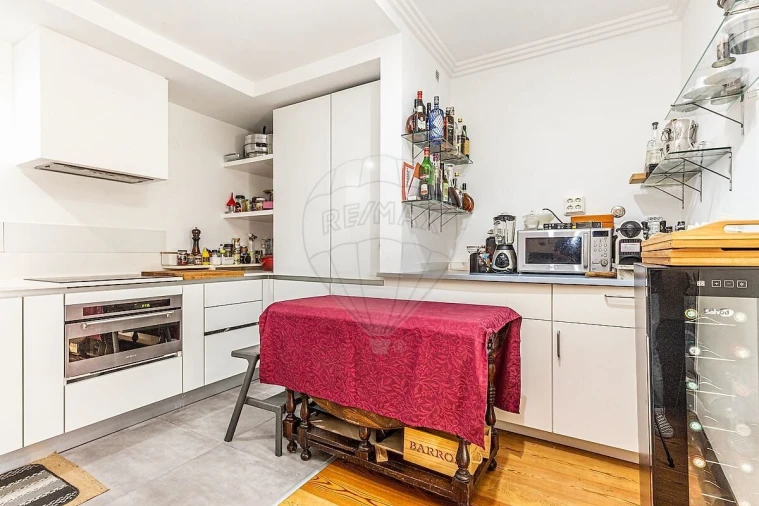 Apartamento T0 para Venda em Misericórdia Foto 10