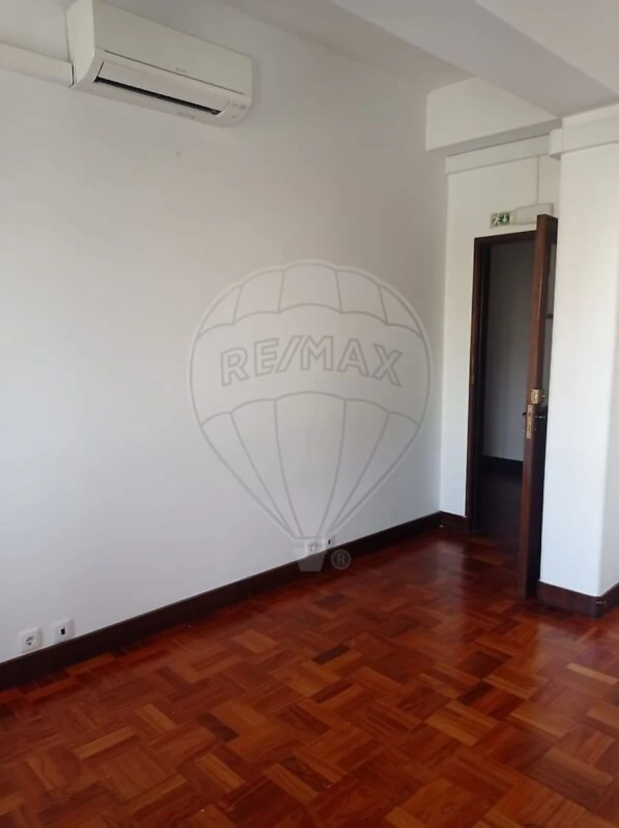 Escritório para Arrendamento em Avenidas Novas Foto 21