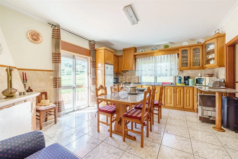 Moradia T5 para Venda em Teixoso e Sarzedo Foto 7