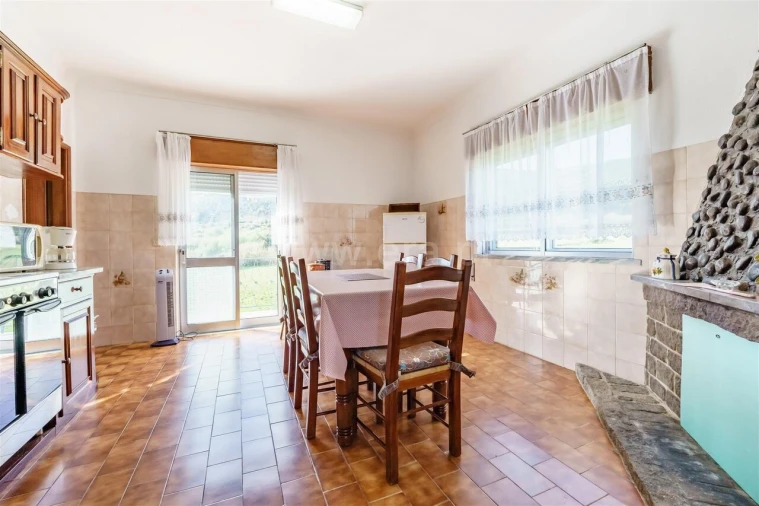 Moradia T5 para Venda em Teixoso e Sarzedo Foto 14