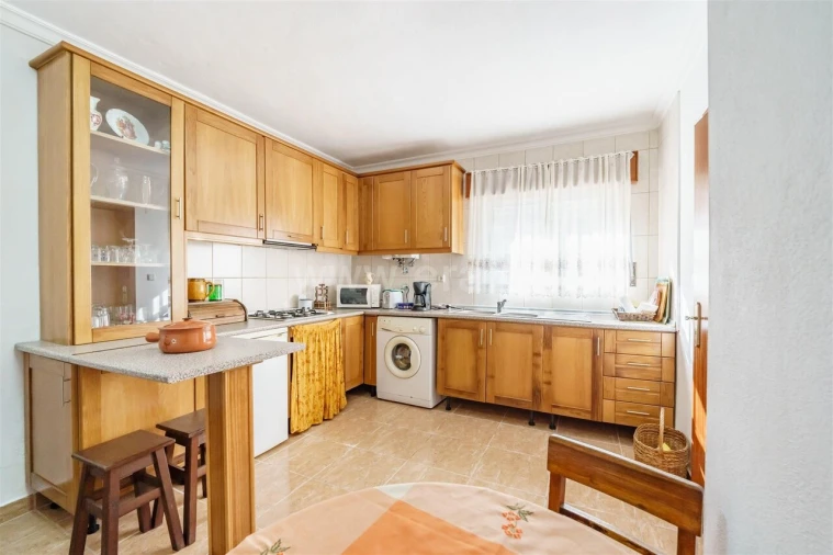 Moradia T5 para Venda em Teixoso e Sarzedo Foto 17