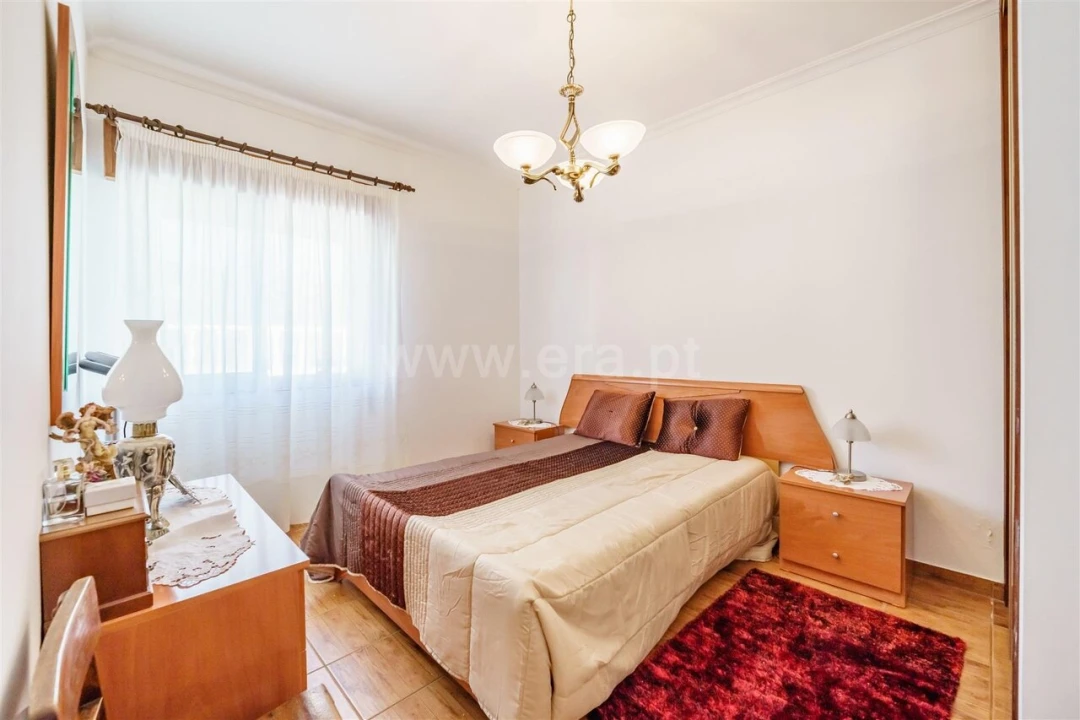 Moradia T5 para Venda em Teixoso e Sarzedo Foto 2