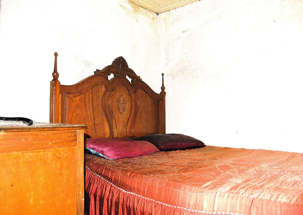 Moradia T2 para Venda em Lapa do Lobo Foto 11