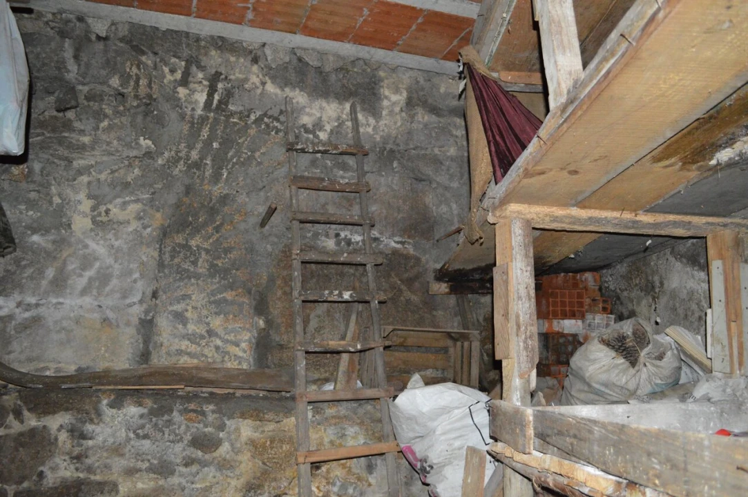 Moradia T2 para Venda em Lapa do Lobo Foto 22