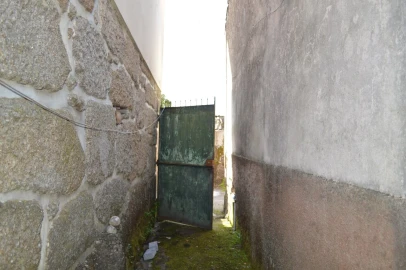 Moradia T2 para Venda em Lapa do Lobo