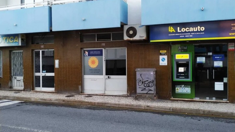 Loja para Arrendamento em Portimão