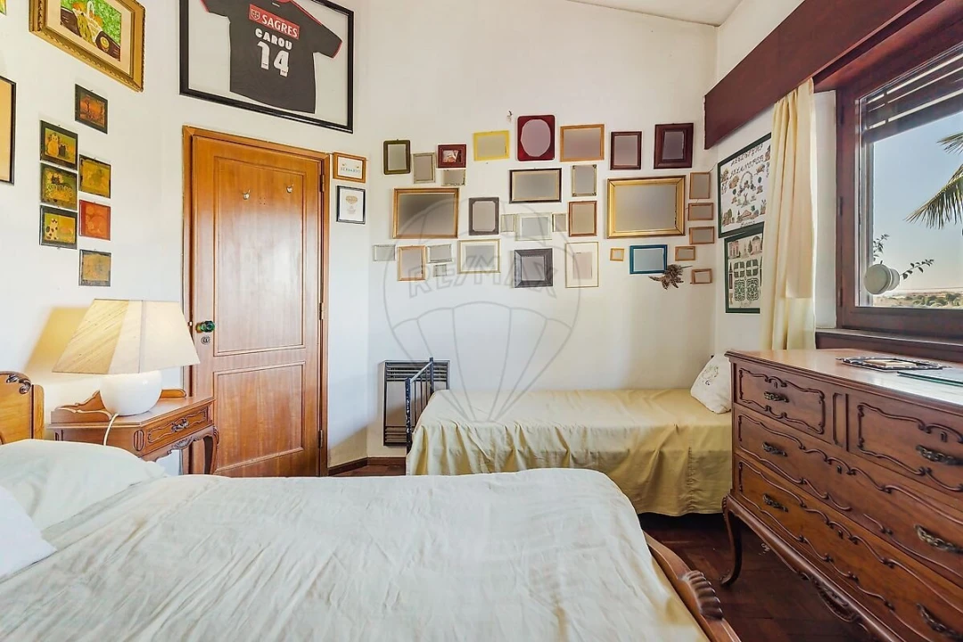 Moradia T5 para Venda em São Domingos de Rana Foto 18