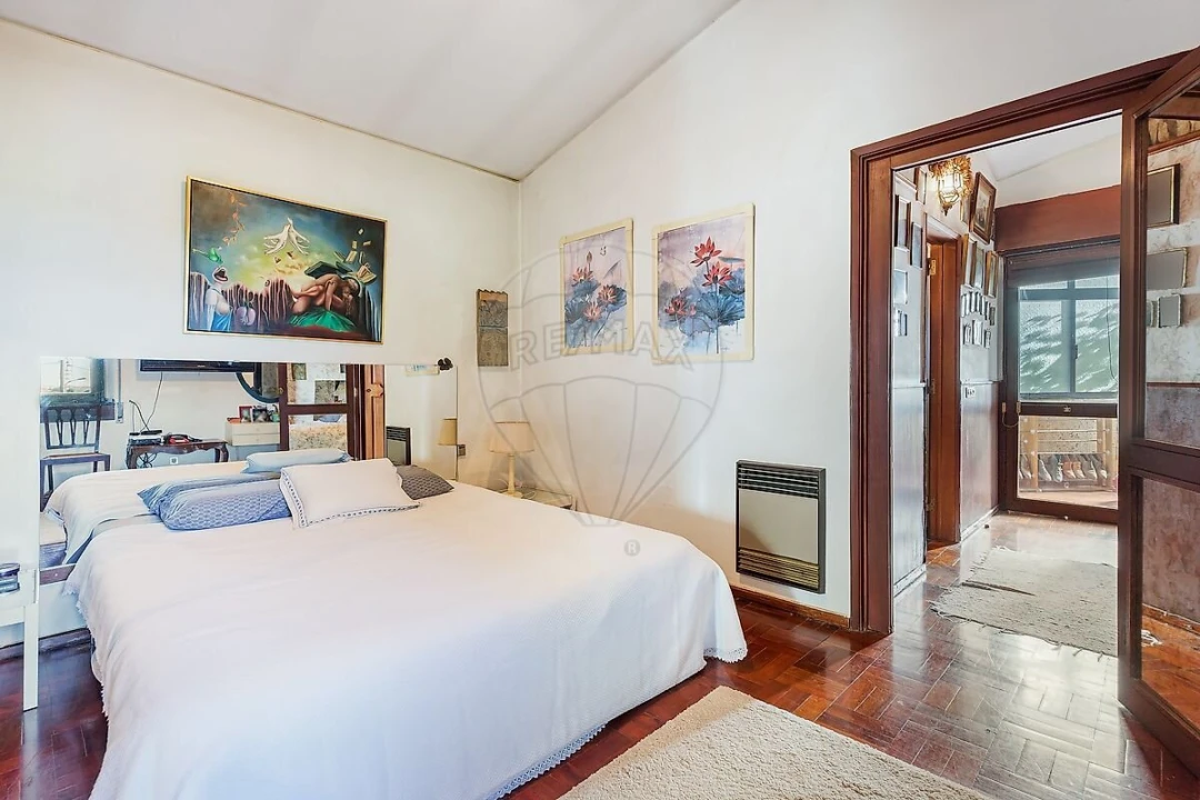 Moradia T5 para Venda em São Domingos de Rana Foto 15