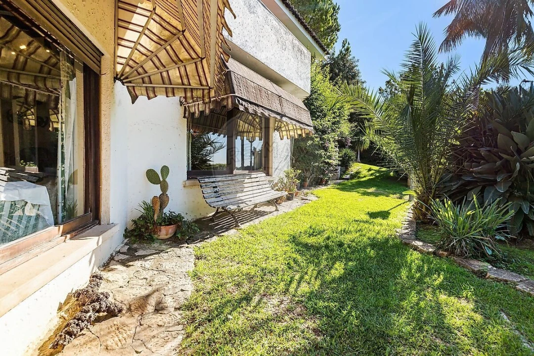 Moradia T5 para Venda em São Domingos de Rana Foto 23