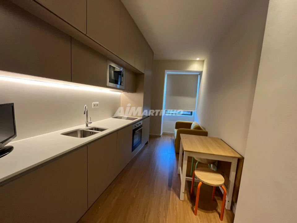 Apartamento T1 para Arrendamento em Cedofeita, Santo Ildefonso, Sé, Miragaia, São Nicolau e Vitória Foto 1