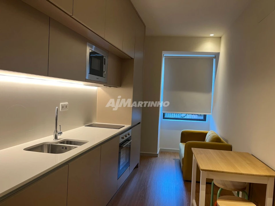 Apartamento T1 para Arrendamento em Cedofeita, Santo Ildefonso, Sé, Miragaia, São Nicolau e Vitória Foto 3