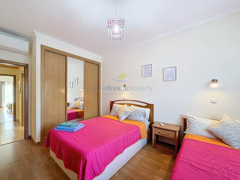 Apartamento T2 para Venda em Albufeira e Olhos de Água Foto 17