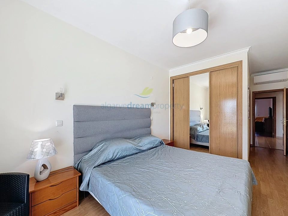 Apartamento T2 para Venda em Albufeira e Olhos de Água Foto 21