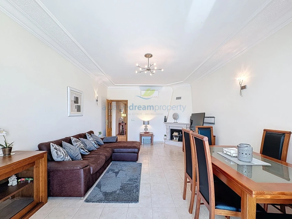 Apartamento T2 para Venda em Albufeira e Olhos de Água Foto 9