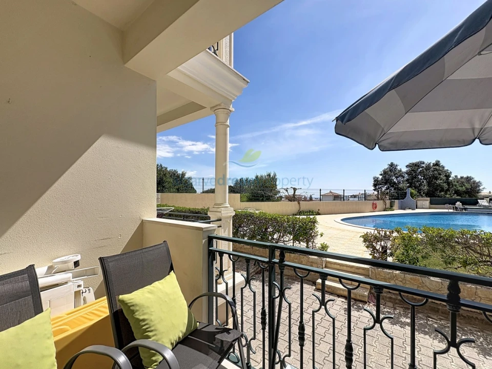 Apartamento T2 para Venda em Albufeira e Olhos de Água Foto 28