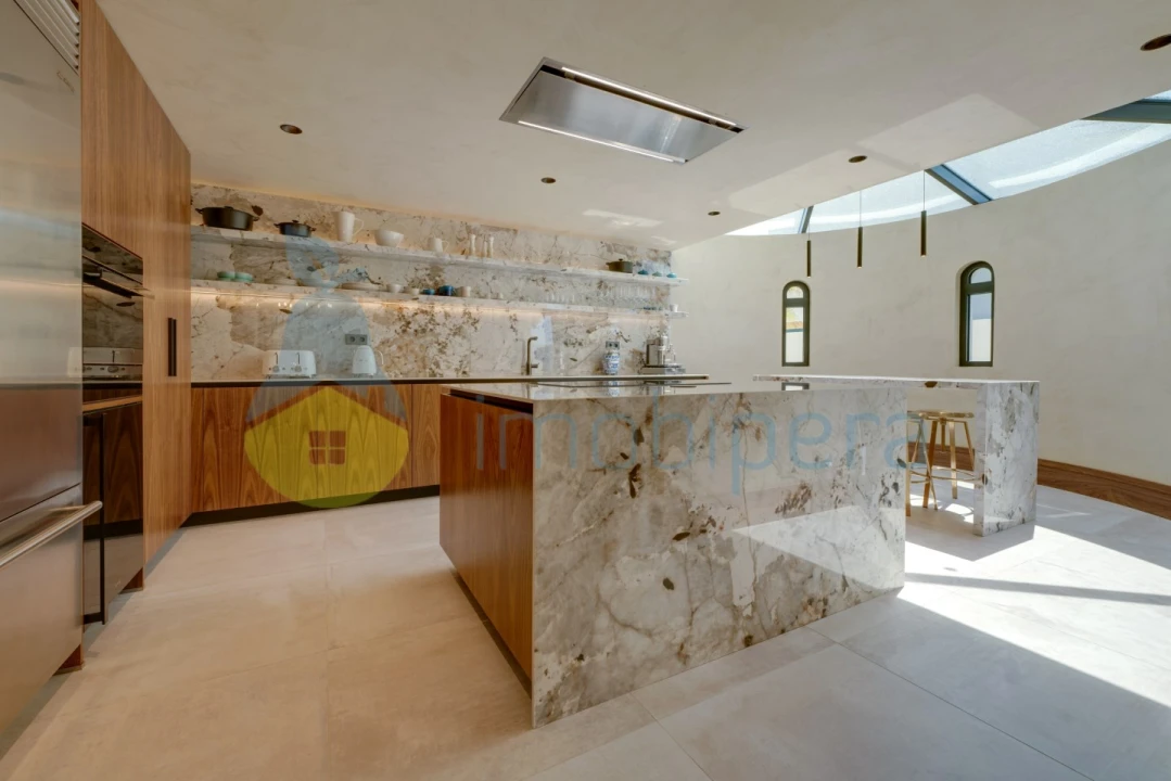 Moradia T5 para Venda em Guia Foto 9