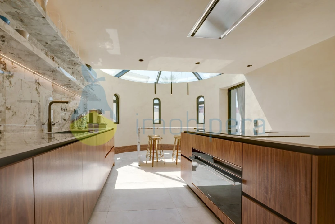 Moradia T5 para Venda em Guia Foto 13