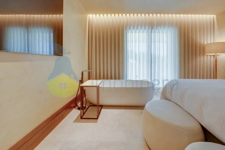 Moradia T5 para Venda em Guia Foto 15