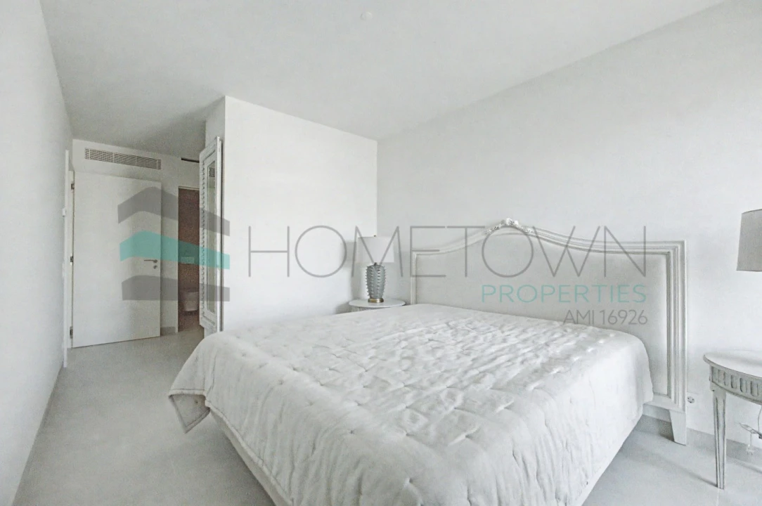 Apartamento T2 para Venda em Quarteira Foto 16