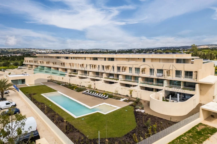 Apartamento T2 para Venda em Quarteira Foto 1