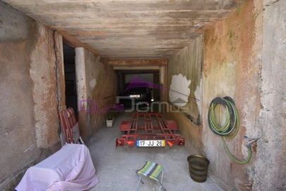 Moradia T2 para Venda em Madalena e Beselga