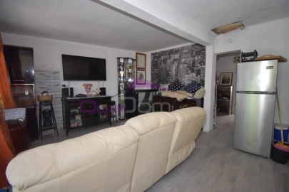 Moradia T2 para Venda em Madalena e Beselga