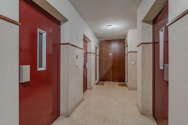 Apartamento T3 para Venda em Ramalde Foto 21