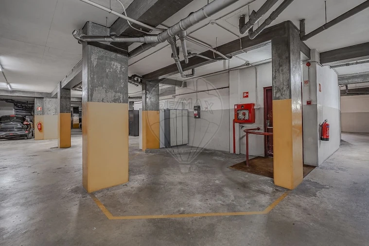 Apartamento T3 para Venda em Ramalde Foto 22
