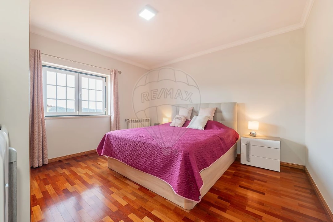 Moradia T3 para Venda em Azueira e Sobral da Abelheira Foto 19