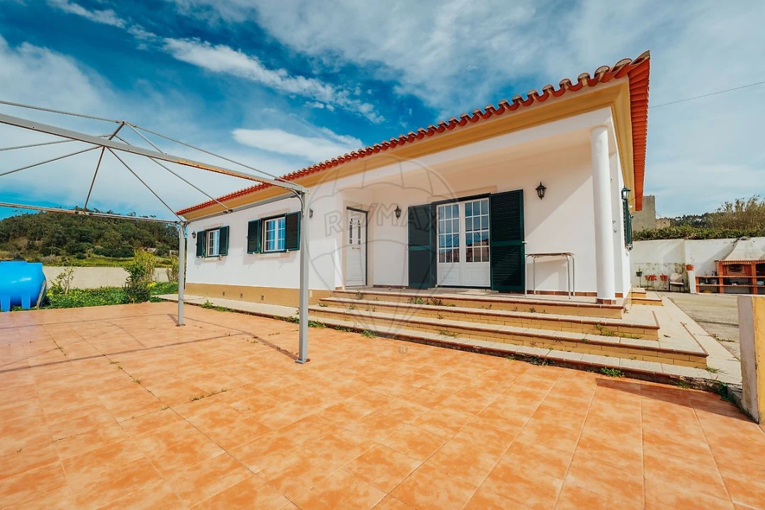 Moradia T3 para Venda em Azueira e Sobral da Abelheira Foto 37