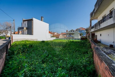 Terreno para Venda em Ramada e Caneças