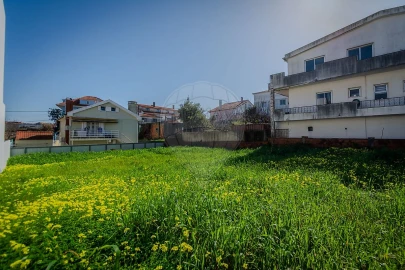 Terreno para Venda em Ramada e Caneças