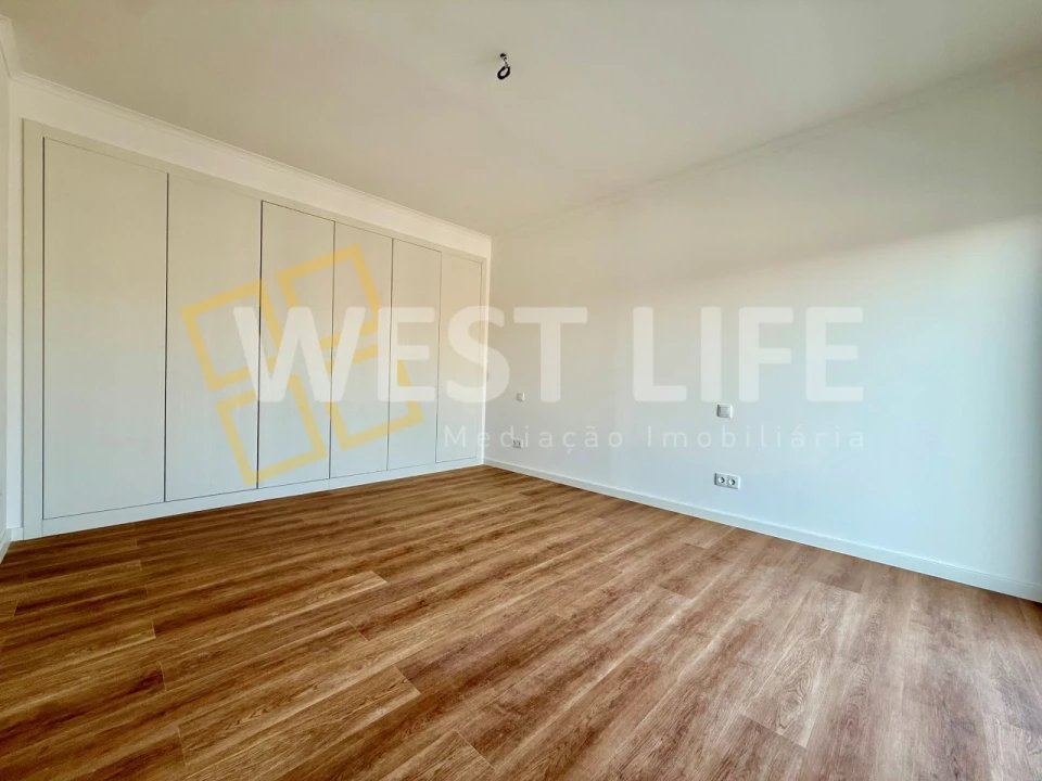 Moradia T3 para Venda em Ericeira Foto 11