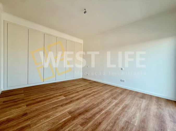 Moradia T3 para Venda em Ericeira Foto 11