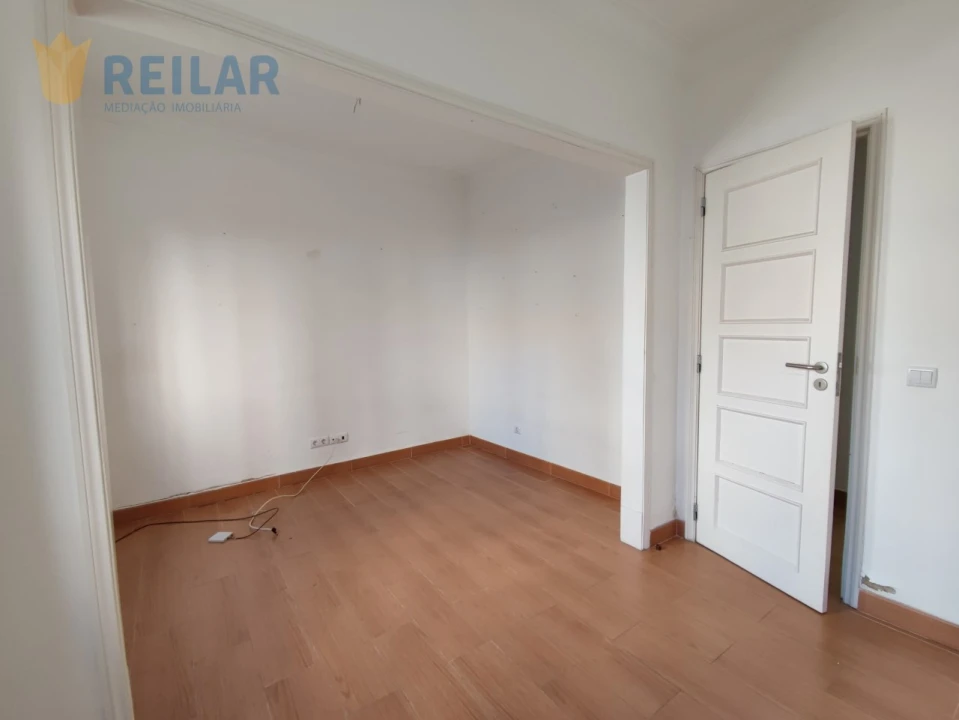 Apartamento T1 para Venda em São Vicente Foto 16