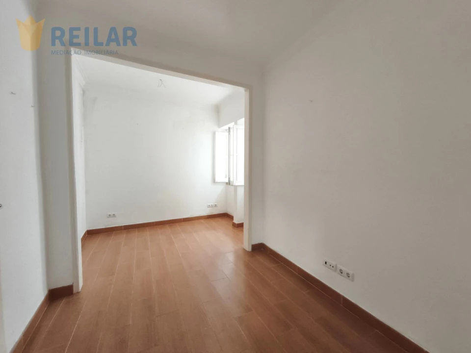 Apartamento T1 para Venda em São Vicente Foto 12