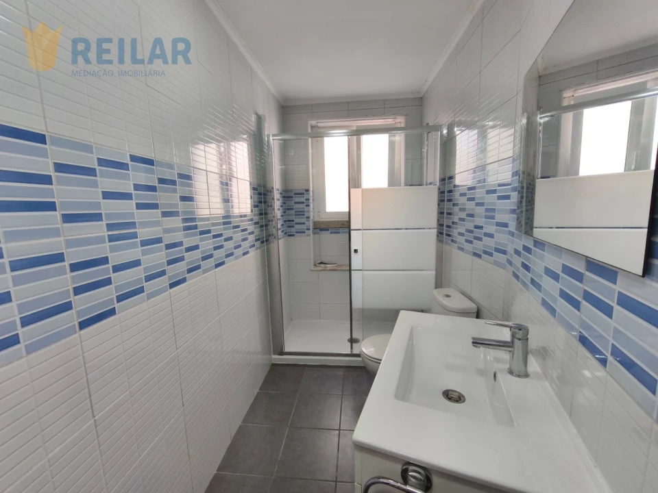 Apartamento T1 para Venda em São Vicente Foto 16