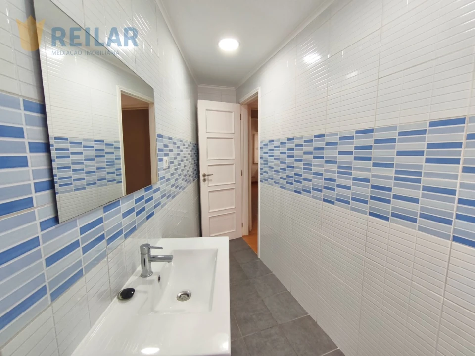 Apartamento T1 para Venda em São Vicente Foto 17